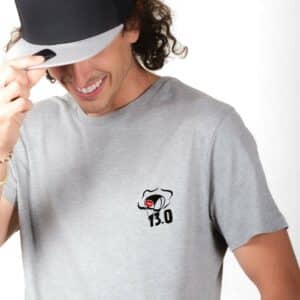 00900 T shirt Homme gris pétanque embrasser fanny zoom